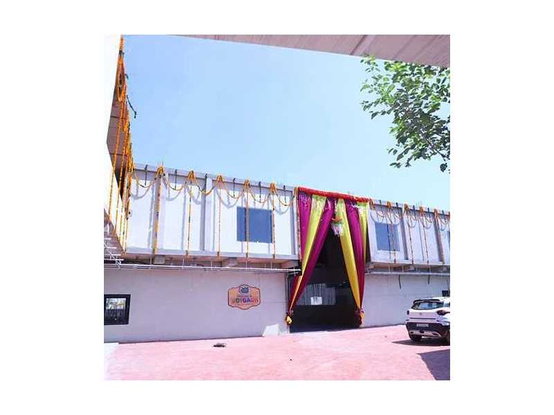 best-staycation-in-gurugram-small-0