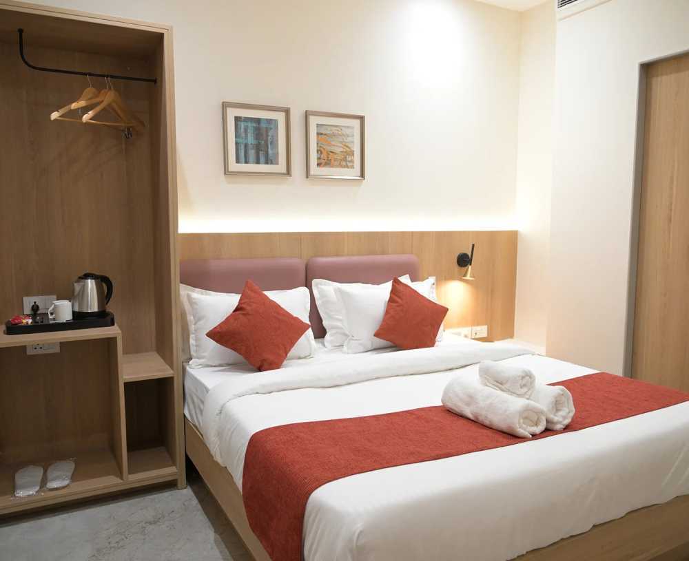 best-budget-hotel-in-dahod-gujarat-bhavani-hotel-big-0