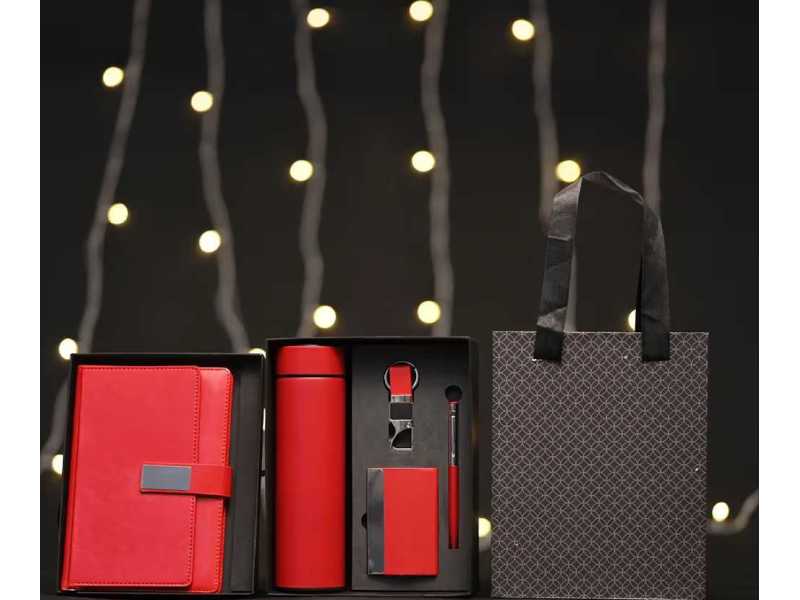 5-in-1-gift-set-small-0