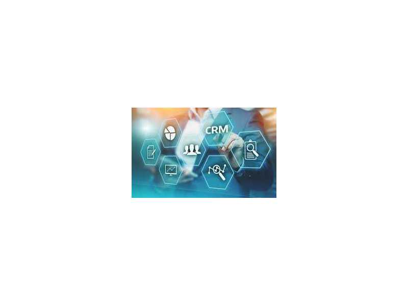 we-are-hiring-customer-relationship-management-small-0