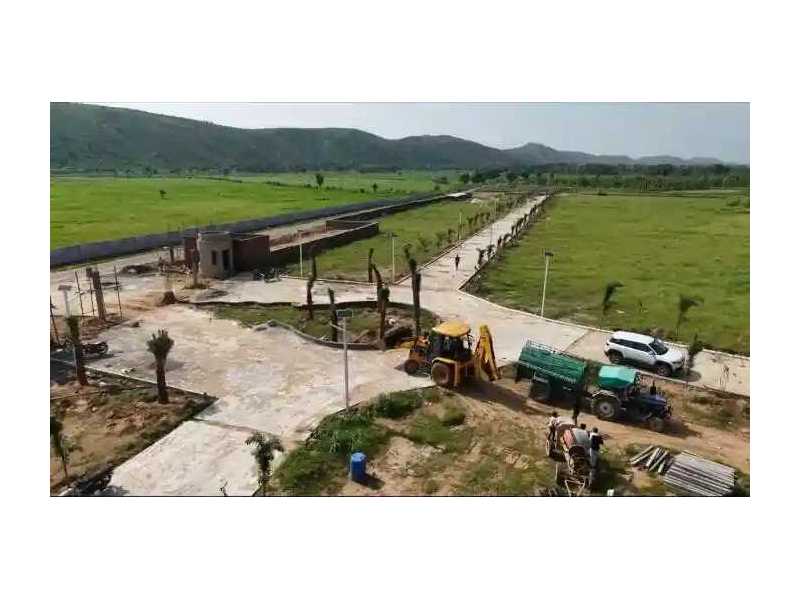 why-are-luxury-farmhouses-in-naugaon-gaining-attention-small-0