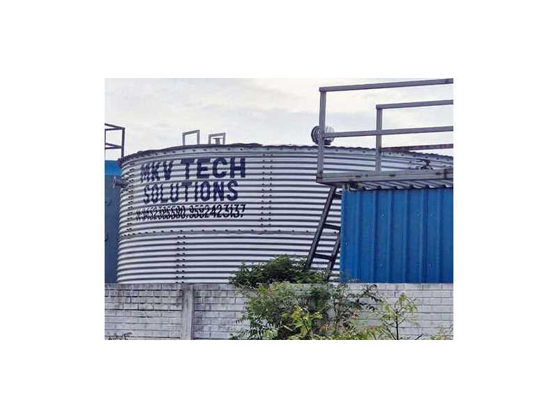 rusted-zincalume-water-storage-tank-manufacturers-small-0