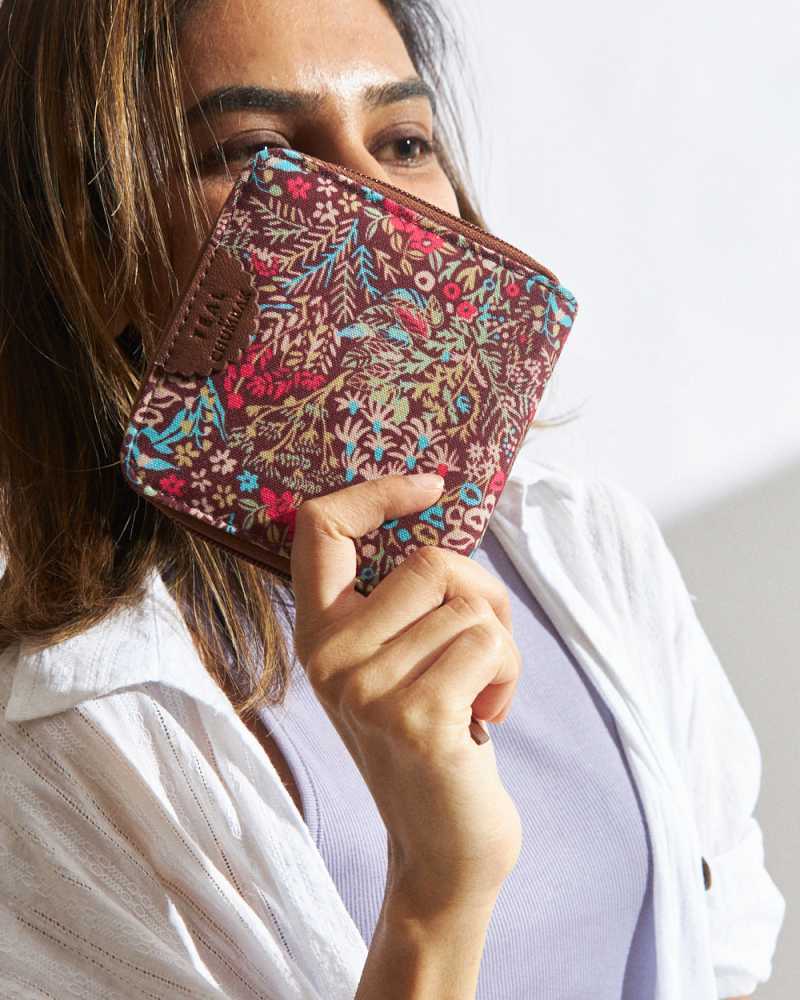 wallets-for-women-with-stylish-designs-prints-chumbak-big-0