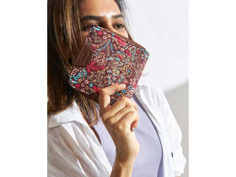 wallets-for-women-with-stylish-designs-prints-chumbak-small-0
