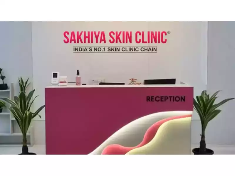 best-hydra-facial-clinic-near-me-sakhiya-skin-clinic-small-1