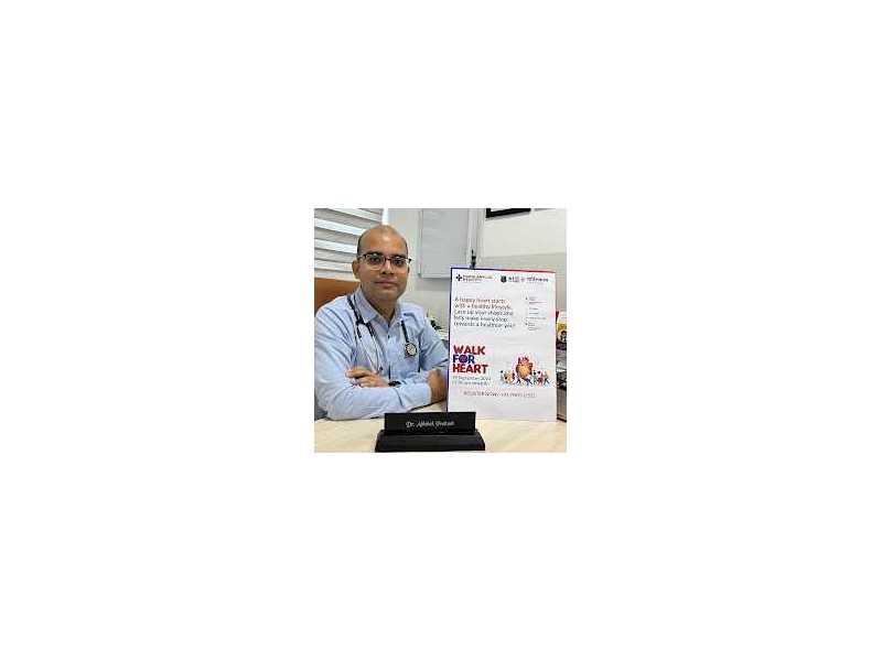dr-abhishek-prakash-small-0