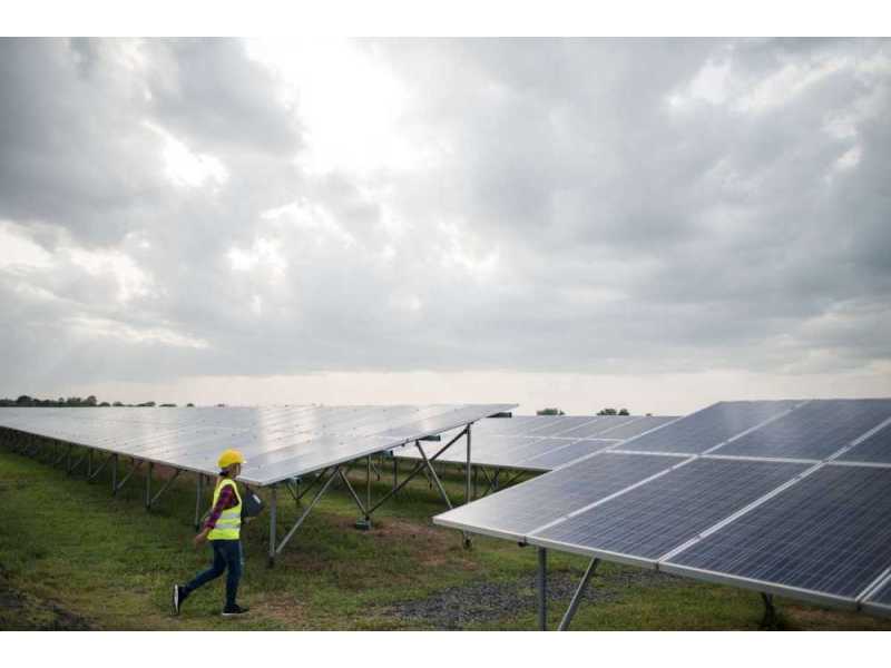 solar-solutions-for-farmers-cut-farming-costs-get-reliable-solar-power-small-0