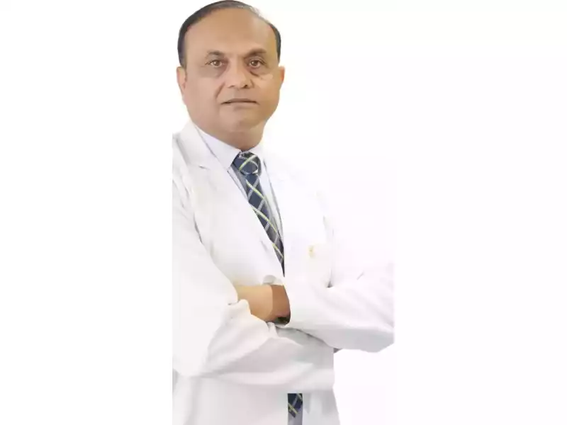 best-robotic-orthopedic-surgeon-in-ghaziabad-dr-brig-chetan-sood-small-0