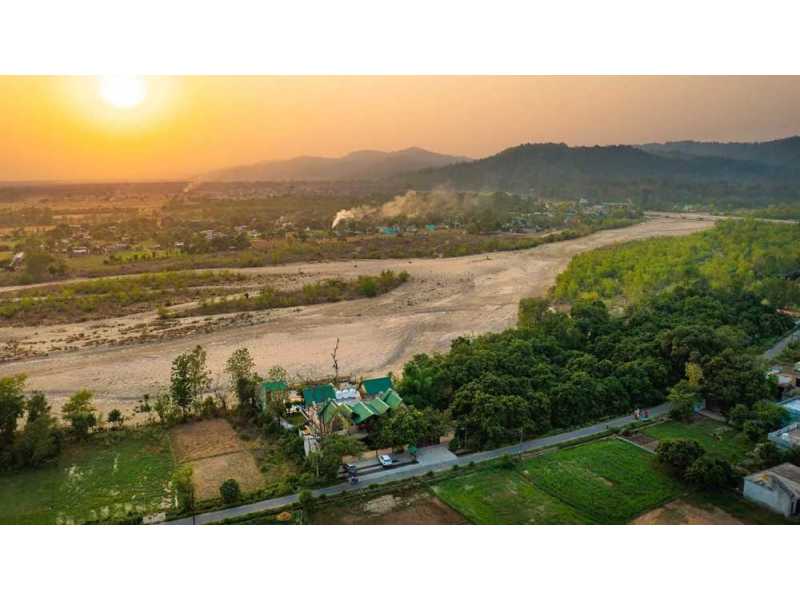 best-resorts-in-jim-corbett-luxury-private-villa-stay-small-0
