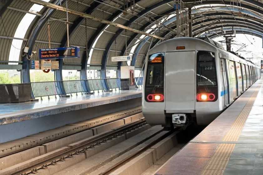 noida-metro-advertising-cost-big-0