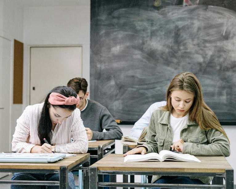 maximize-your-admission-chances-with-a-winning-lor-for-study-abroad