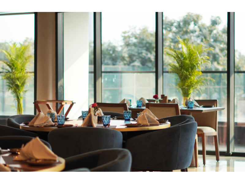starting-the-day-at-a-breakfast-cafe-small-0