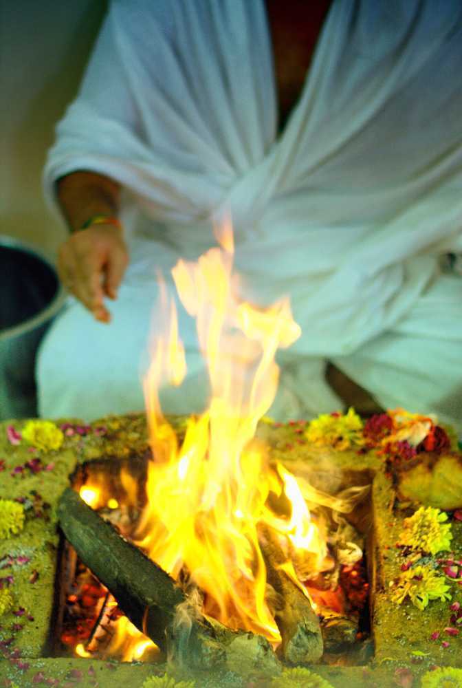 how-can-pitra-dosh-puja-help-remove-ancestral-problems-big-0