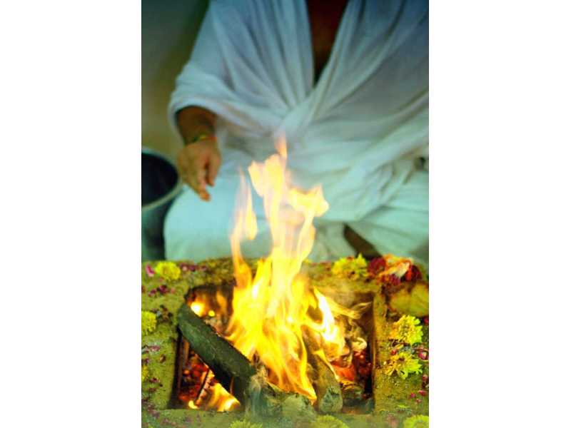 how-can-pitra-dosh-puja-help-remove-ancestral-problems-small-0