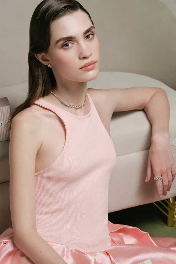 pop-culture-fashion-writer-celebrity-necklaces-specialist-big-0