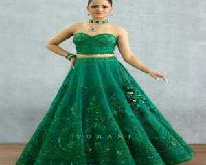 shop-lehenga-choli-for-women-this-wedding-season