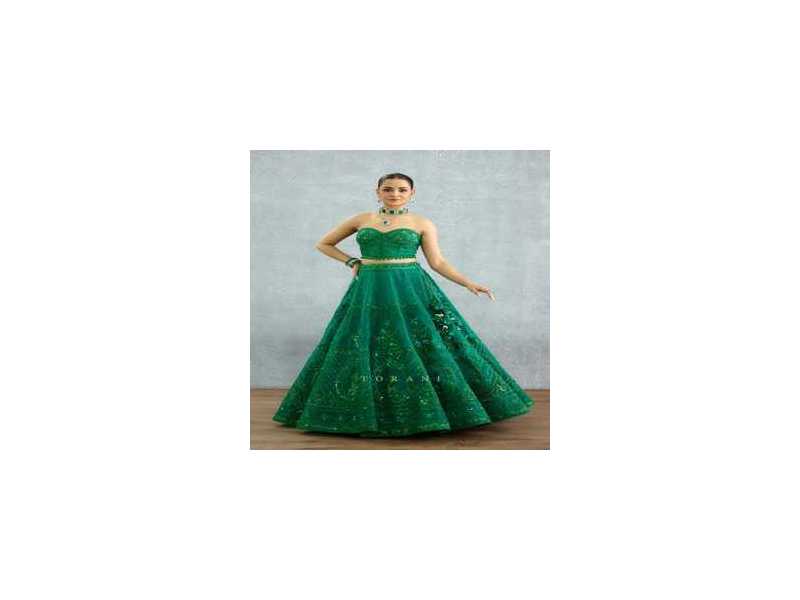 shop-lehenga-choli-for-women-this-wedding-season-small-0