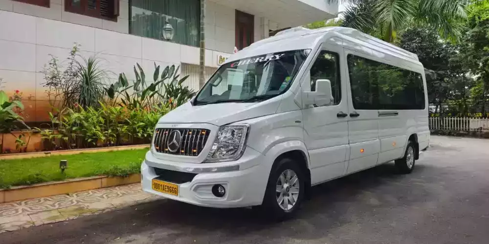 force-urbania-luxury-travel-for-comfortable-group-trips-big-0