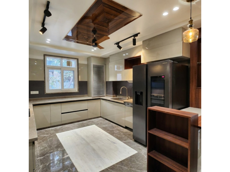 custom-made-modular-kitchens-in-noida-for-modern-homes-small-0