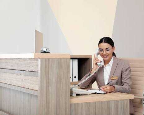we-are-hiring-receptionist