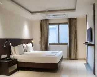 hotels-near-black-thunder-theme-park-sv-grand-hotels