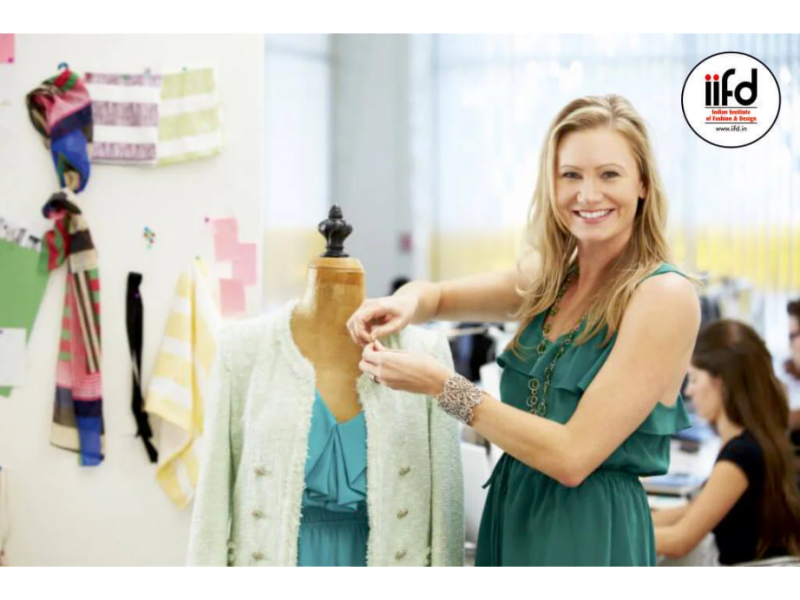 psychological-impact-of-fashion-marketing-on-teenagers-small-0