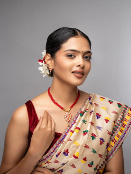 buy-traditional-jewellery-online-from-ethnohues-big-0