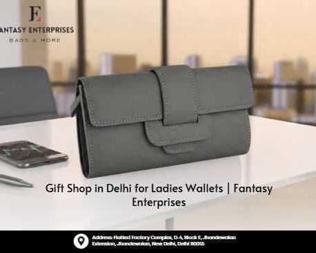gift-shop-in-delhi-for-ladies-wallets-fantasy-enterprises