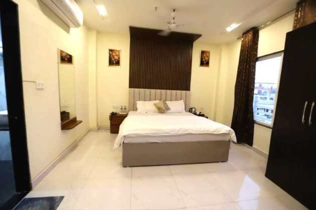 discover-comfortable-accommodation-at-r-raghavam-big-0