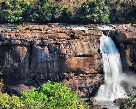 luxury-island-stay-in-kerala-book-your-dream-escape