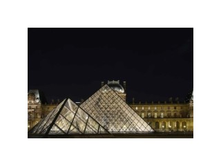 Finding the Louvre Museum, the World's Largest Museum with the Nitsa Holidays Paris Tour Package