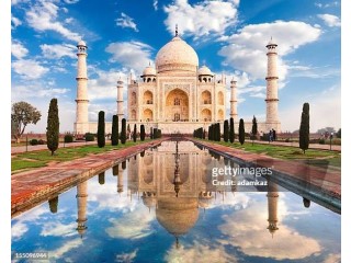 EXPEDITION SAGA IS OFFERING Agra Overnight Tour Package From Delhi