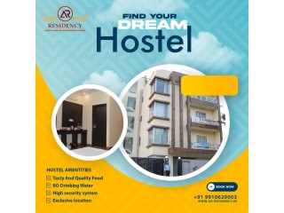 Experience the finest living at the best girl’s hostel in Greater Noida!