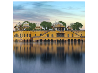experience-indias-heritage-with-golden-triangle-travel-packages-small-0