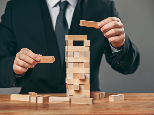 how-to-pick-the-perfect-financial-advisor-expert-tips-to-protect-your-wealth