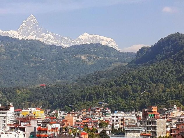 ghandruk-loop-trekking-scenic-trek-to-the-annapurna