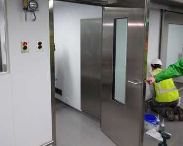 temperature-controlled-cold-room-doors