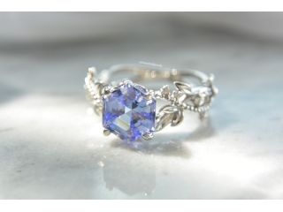 shop-premium-tanzanite-engagement-rings-online-small-0