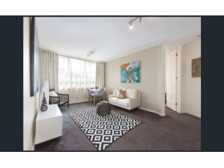 fully-furnished-studio-for-rent-sgd-800-small-0