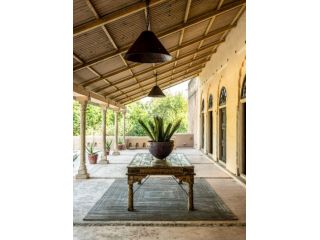 elegant-grey-marble-floor-rug-small-0