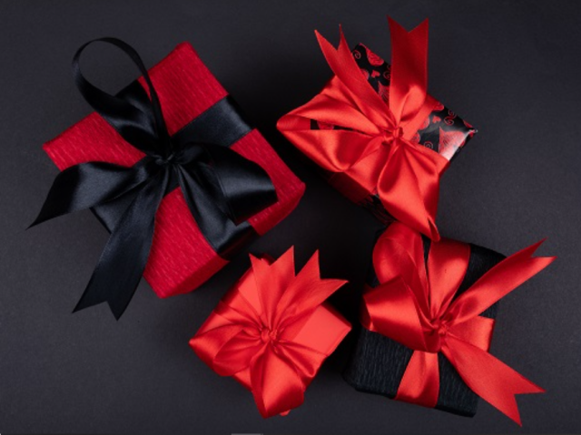 corporate-gifts-wholesale-singapore-custom-business-gifts