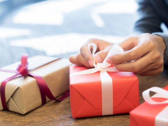 thoughtful-business-gifting-ideas-for-modern-companies