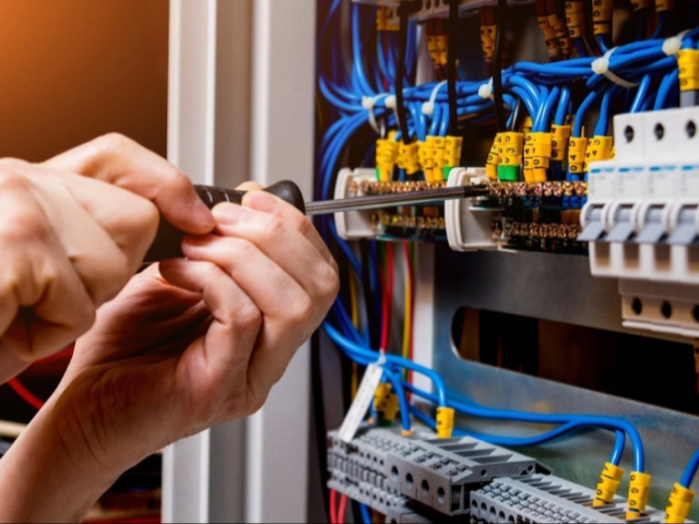 electrical-installation-wiring-services-whoosh