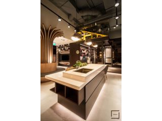 office-interior-design-singapore-modern-functional-workspaces-small-0