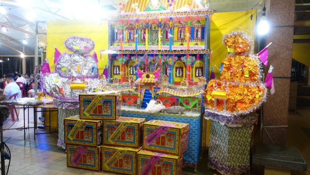 traditional-chinese-funeral-wake-arrangements-services-big-0