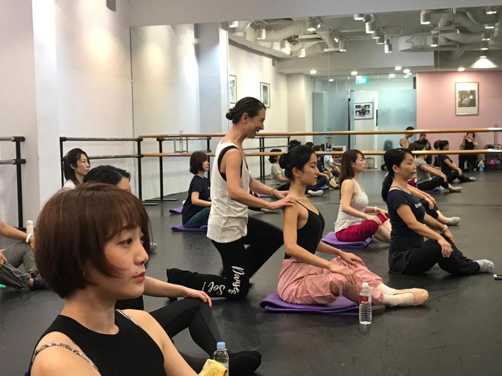 adult-beginner-ballet-classes-in-singapore-join-today-big-0