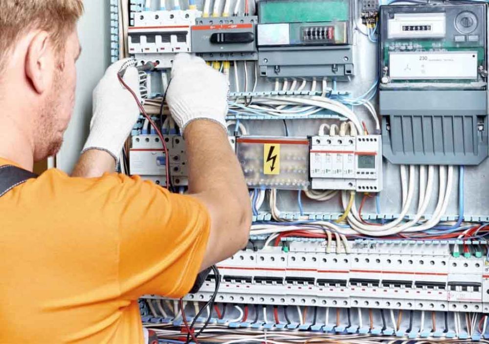 need-a-licensed-electrician-singapore-for-safe-electrical-work-big-0