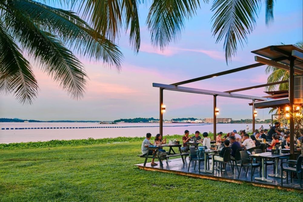 looking-for-a-great-outdoor-dining-spot-in-singapore-try-georges-big-0