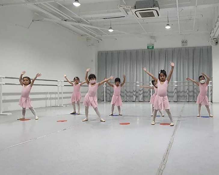 kids-ballet-class-singapore-confidence-grace-for-kids
