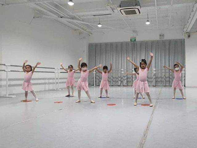 kids-ballet-class-singapore-confidence-grace-for-kids